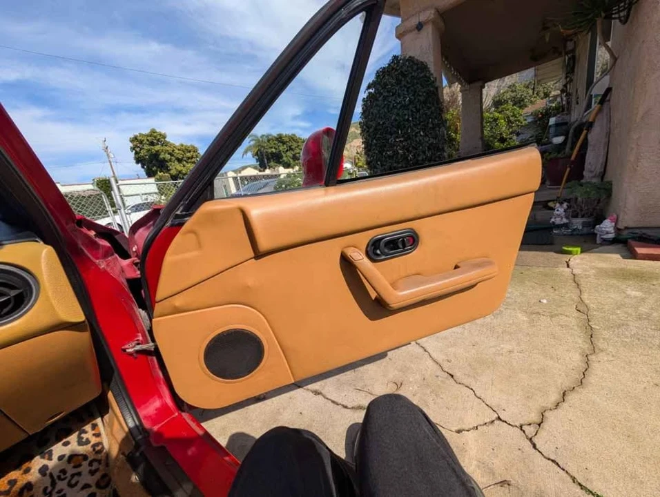 1993 Mazda NA MX-5 Miata - Image 2 of 9