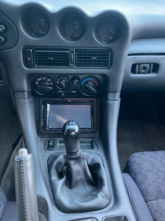 1993 Mitsubishi 3000GT Series 1 - Image 16 of 17