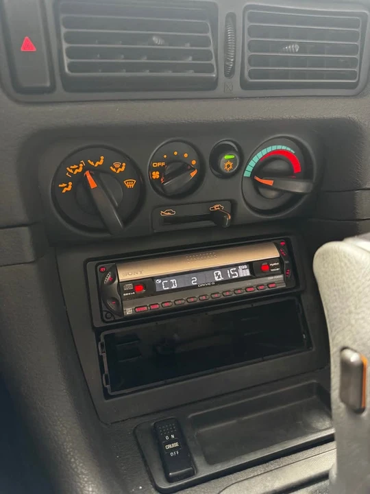 1993 Mitsubishi 3000GT Series 1 - Image 13 of 14