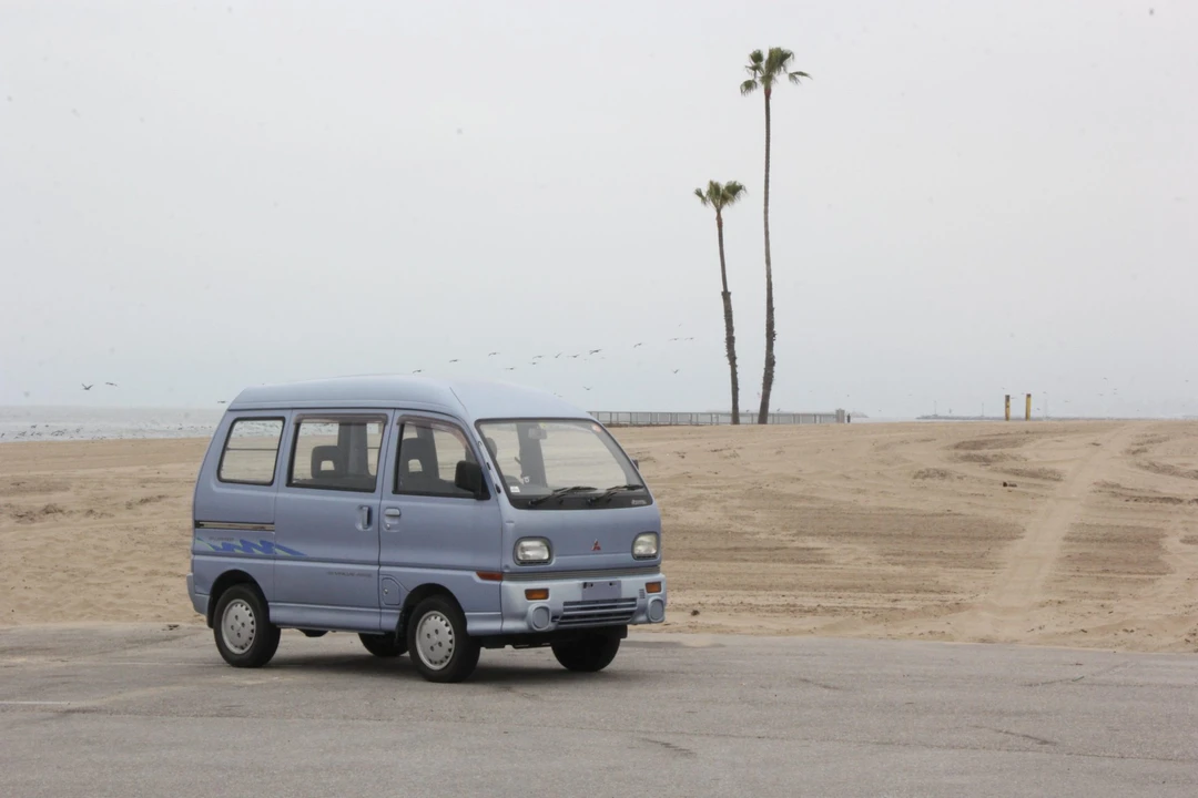 1993 Mitsubishi Minicab 5th Gen - Image 16 of 31