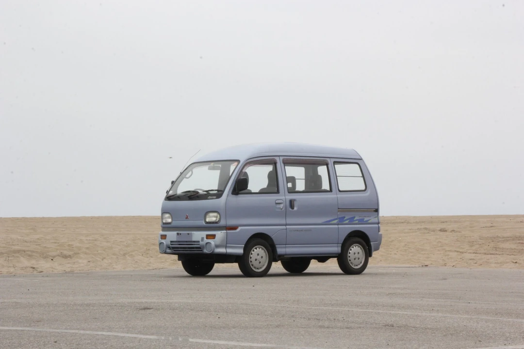 1993 Mitsubishi Minicab 5th Gen - Image 6 of 31