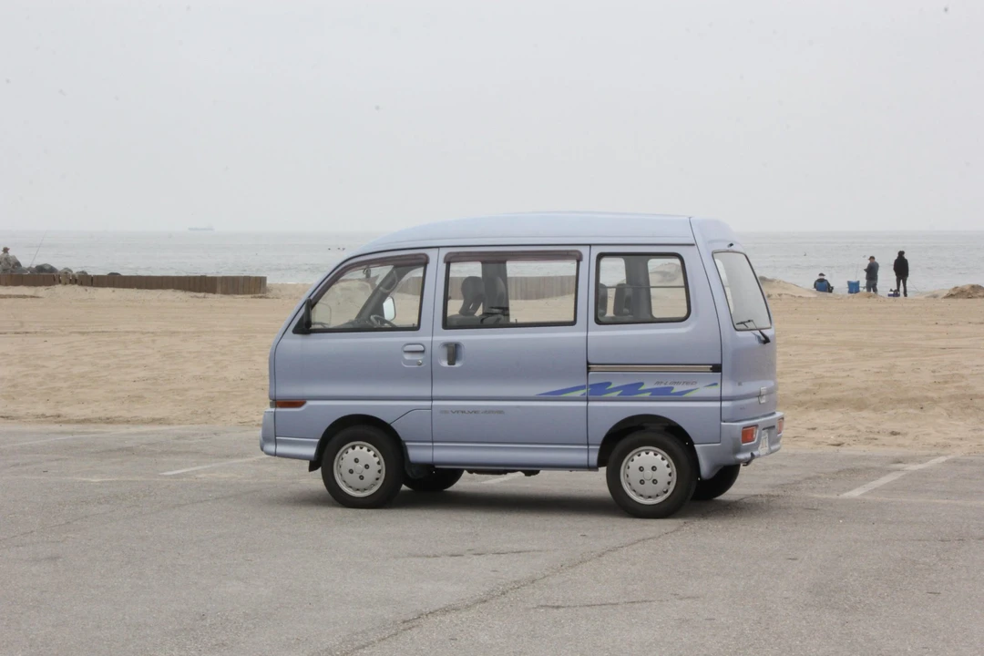 1993 Mitsubishi Minicab 5th Gen - Image 8 of 31