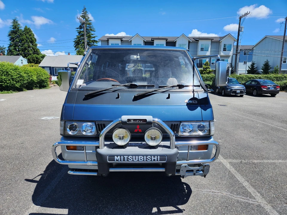1993 Mitsubishi Delica 2nd Gen - Image 8 of 31