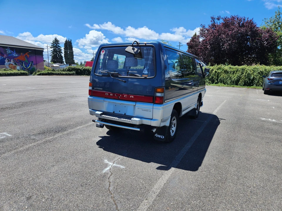 1993 Mitsubishi Delica 2nd Gen - Image 27 of 31