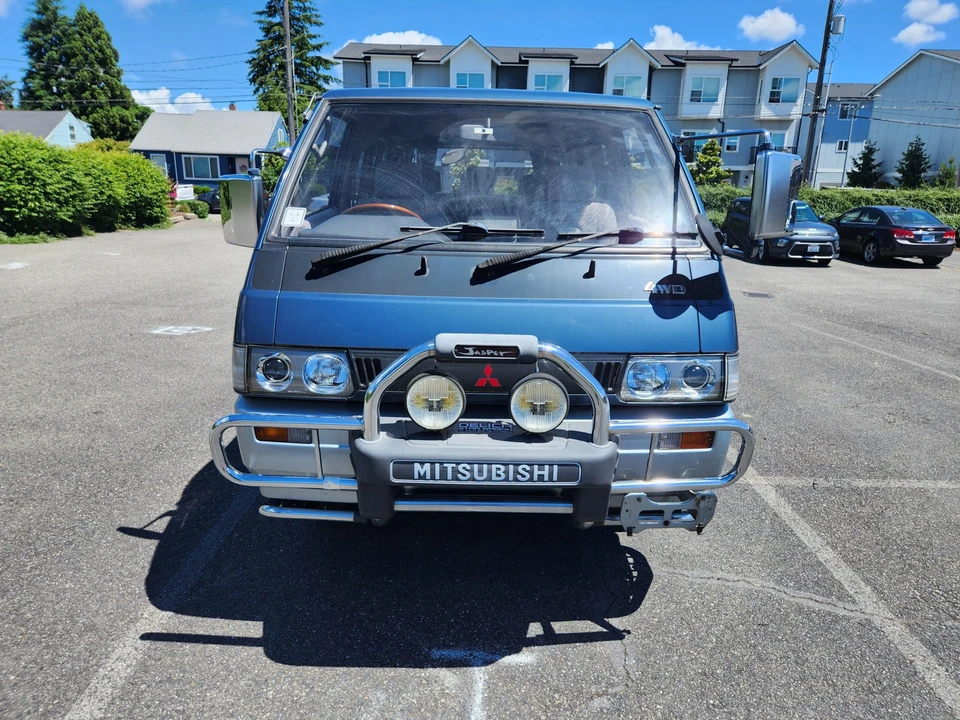1993 Mitsubishi Delica 2nd Gen - Image 9 of 31
