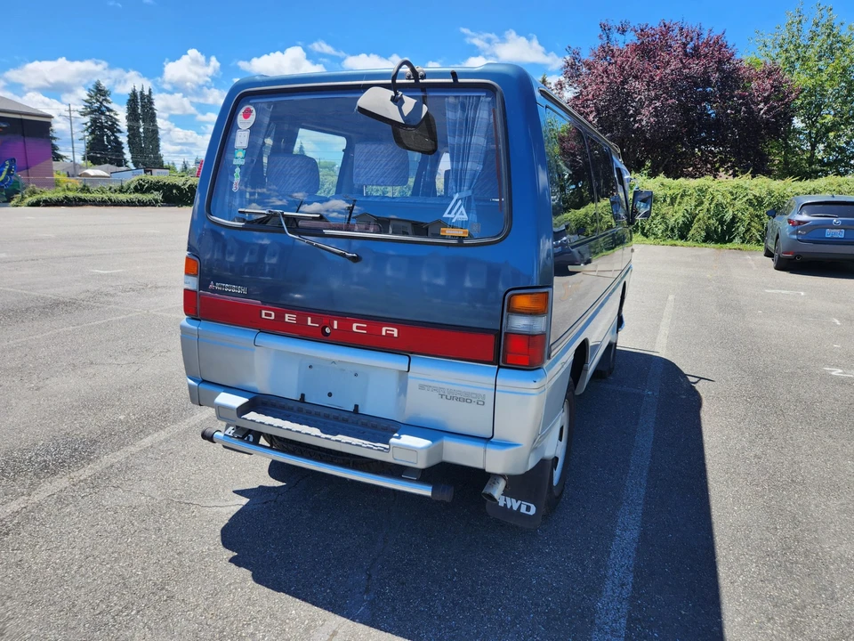 1993 Mitsubishi Delica 2nd Gen - Image 28 of 31