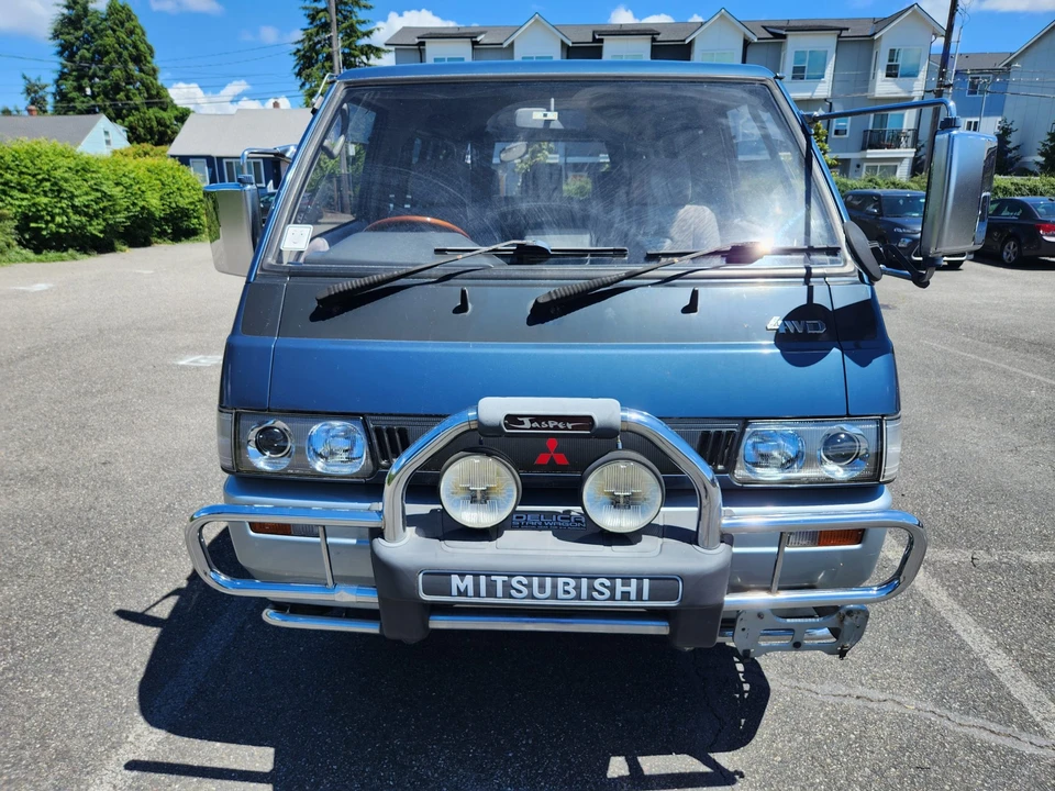 1993 Mitsubishi Delica 2nd Gen - Image 10 of 31