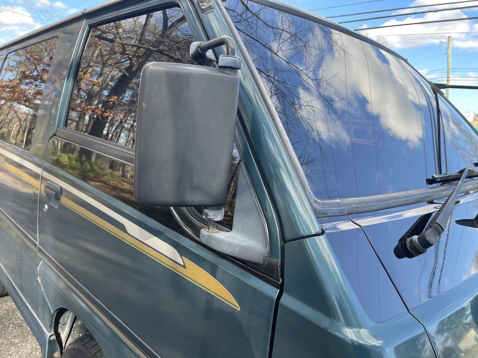 1993 Mitsubishi Delica 2nd Gen - Image 14 of 31