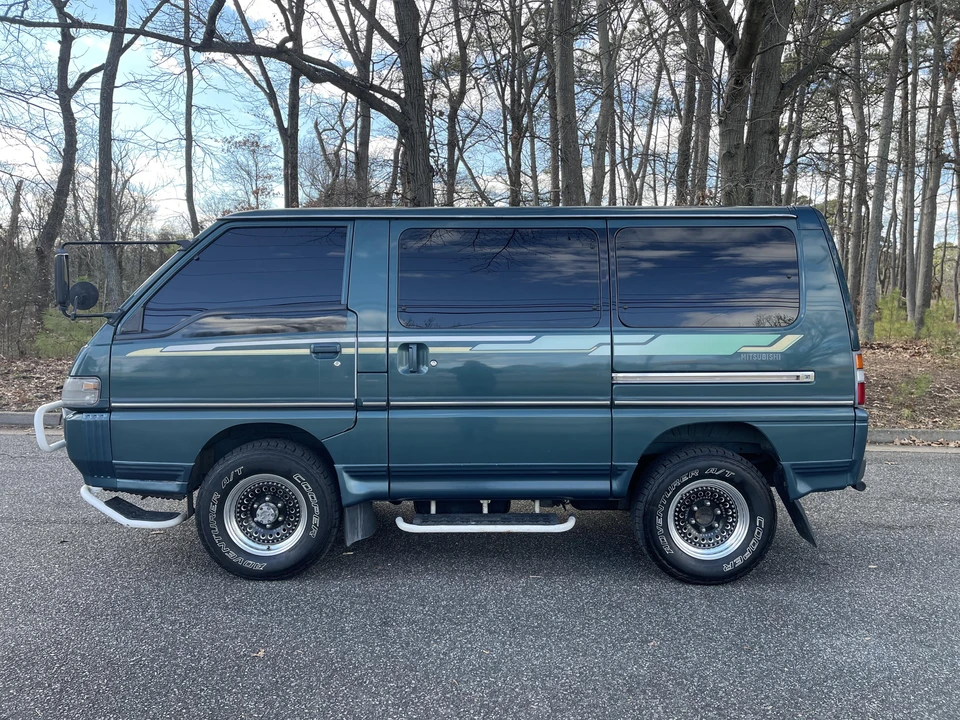 1993 Mitsubishi Delica 2nd Gen - Image 6 of 31
