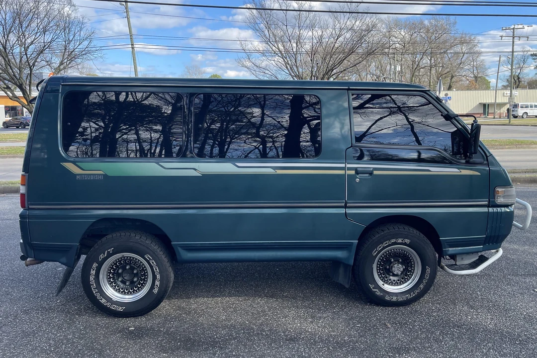 1993 Mitsubishi Delica 2nd Gen - Image 3 of 31