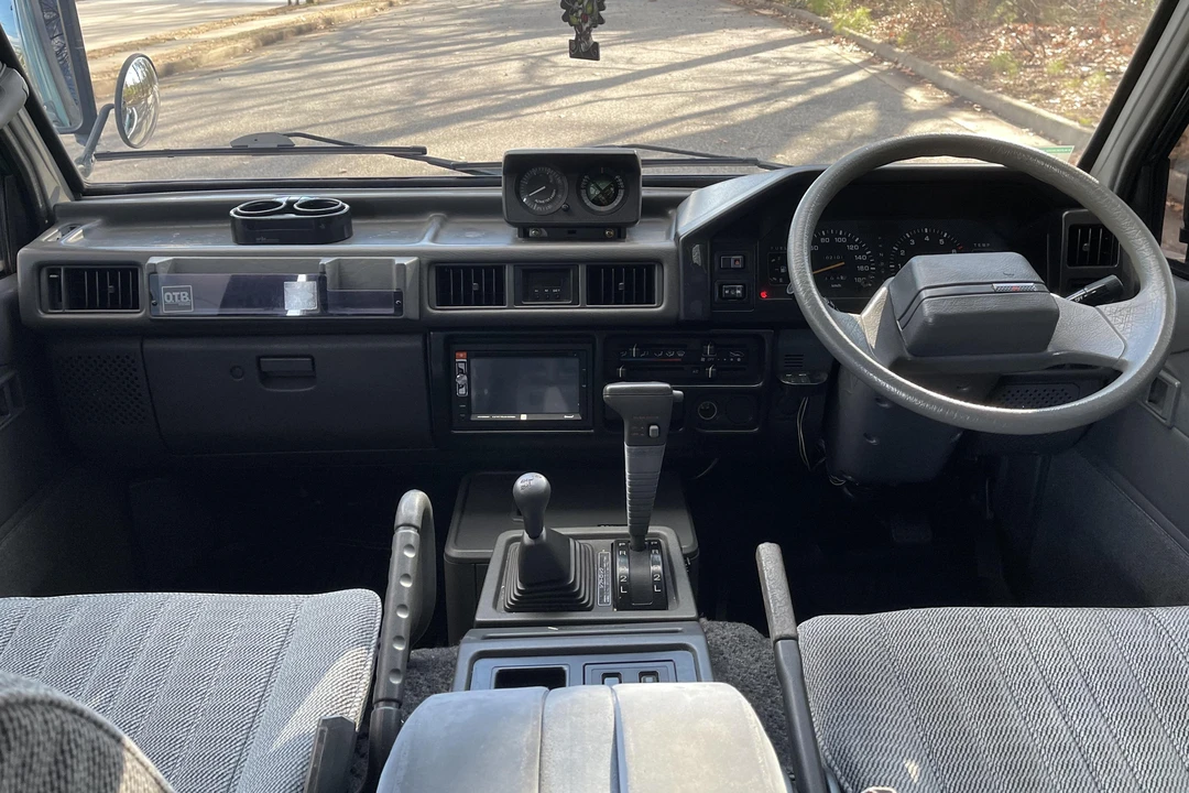 1993 Mitsubishi Delica 2nd Gen - Image 22 of 31