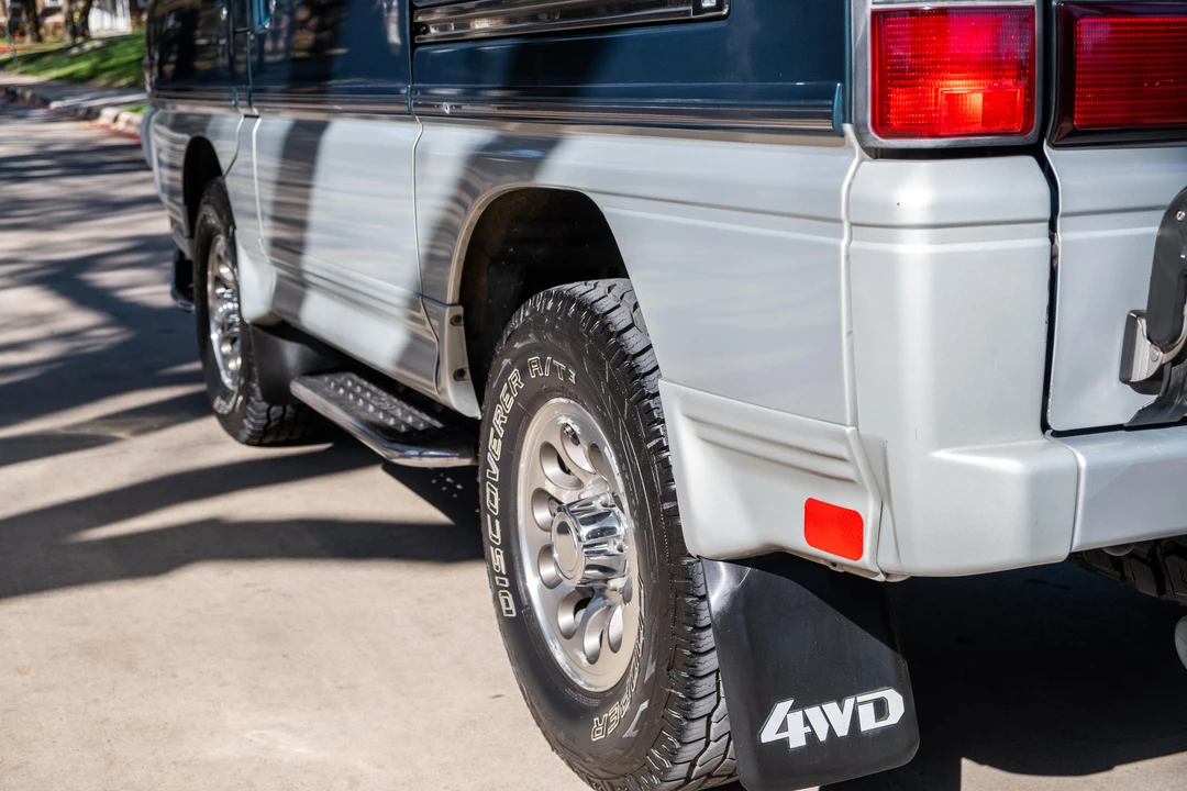 1993 Mitsubishi Delica 2nd Gen - Image 19 of 31