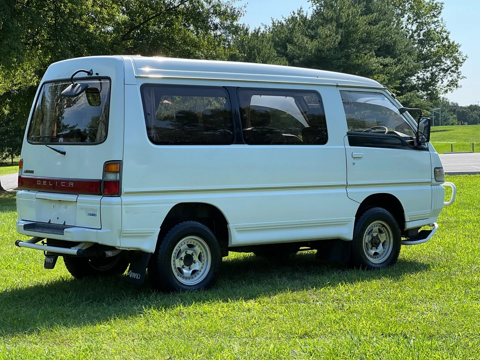1993 Mitsubishi Delica 3rd Gen - Image 20 of 31