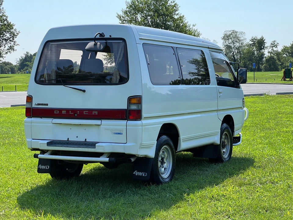 1993 Mitsubishi Delica 3rd Gen - Image 19 of 31