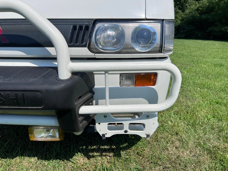 1993 Mitsubishi Delica 3rd Gen - Image 24 of 31