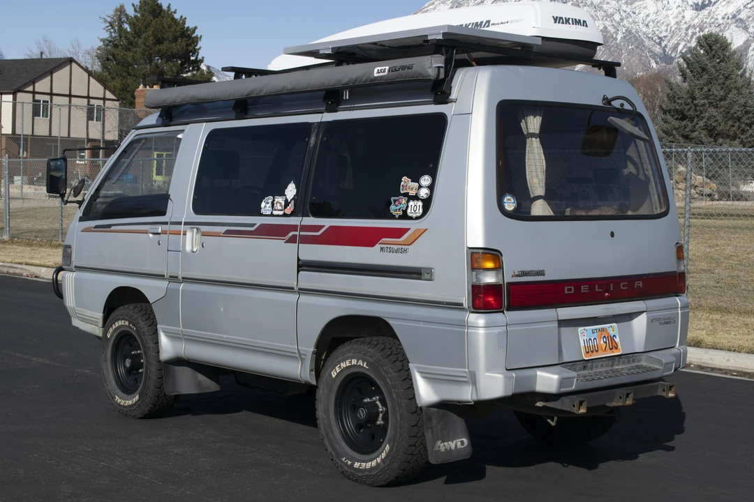 1993 Mitsubishi Delica 2nd Gen - Image 4 of 31
