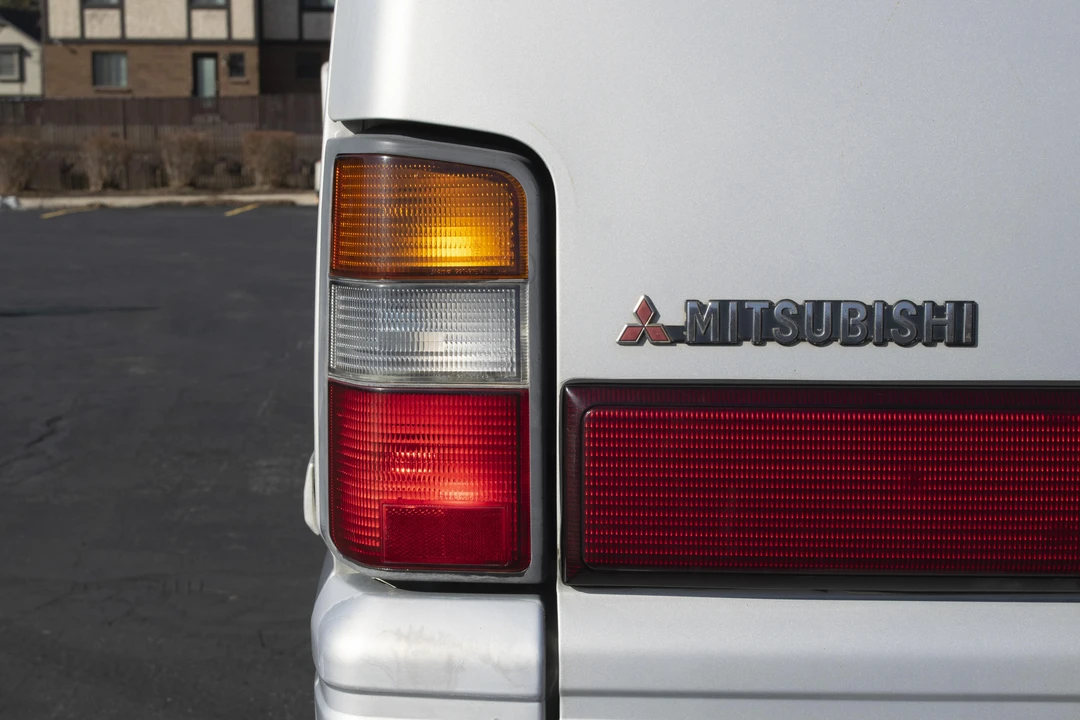 1993 Mitsubishi Delica 2nd Gen - Image 26 of 31