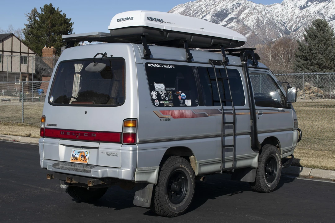 1993 Mitsubishi Delica 2nd Gen - Image 5 of 31