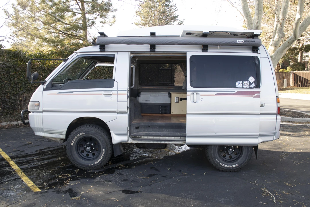 1993 Mitsubishi Delica 2nd Gen - Image 8 of 31