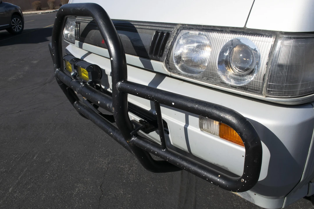 1993 Mitsubishi Delica 2nd Gen - Image 17 of 31