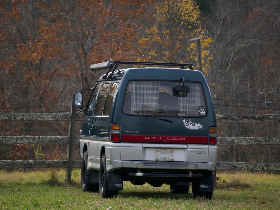 1993 Mitsubishi Delica 3rd Gen - Image 18 of 31