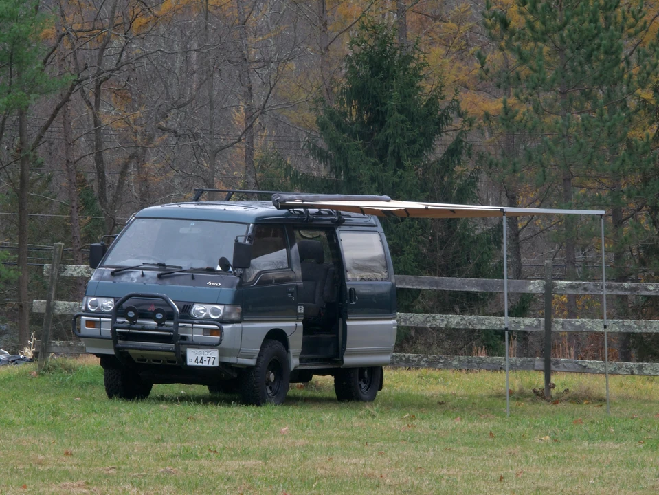 1993 Mitsubishi Delica 3rd Gen - Image 10 of 31