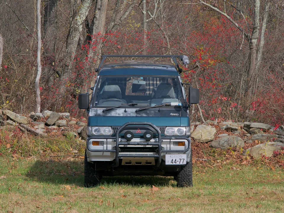 1993 Mitsubishi Delica 3rd Gen - Image 6 of 31