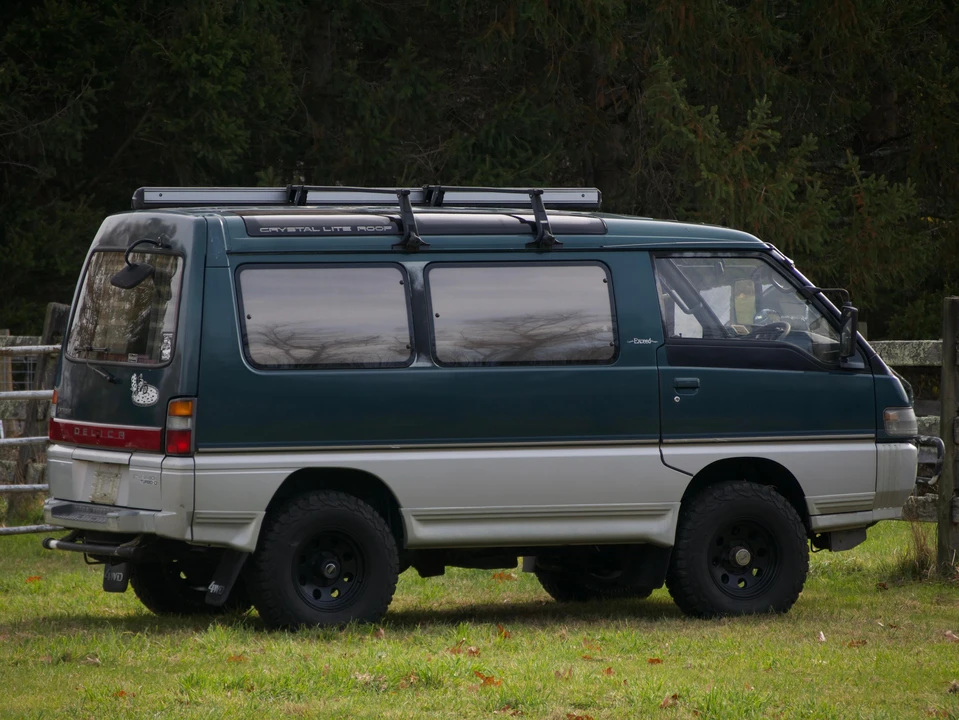 1993 Mitsubishi Delica 3rd Gen - Image 22 of 31
