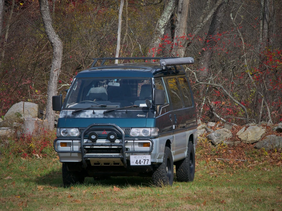 1993 Mitsubishi Delica 3rd Gen - Image 9 of 31