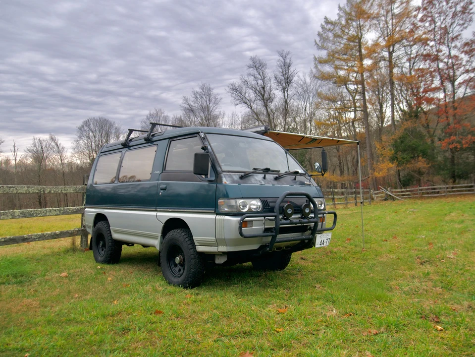 1993 Mitsubishi Delica 3rd Gen - Image 24 of 31