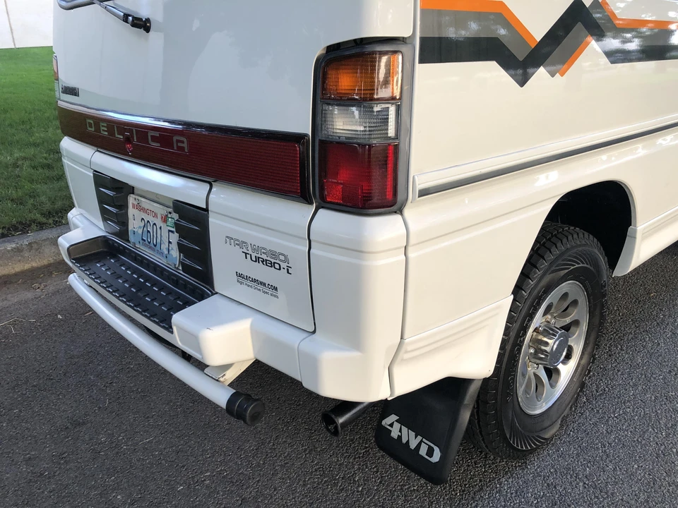 1993 Mitsubishi Delica 2nd Gen - Image 29 of 31