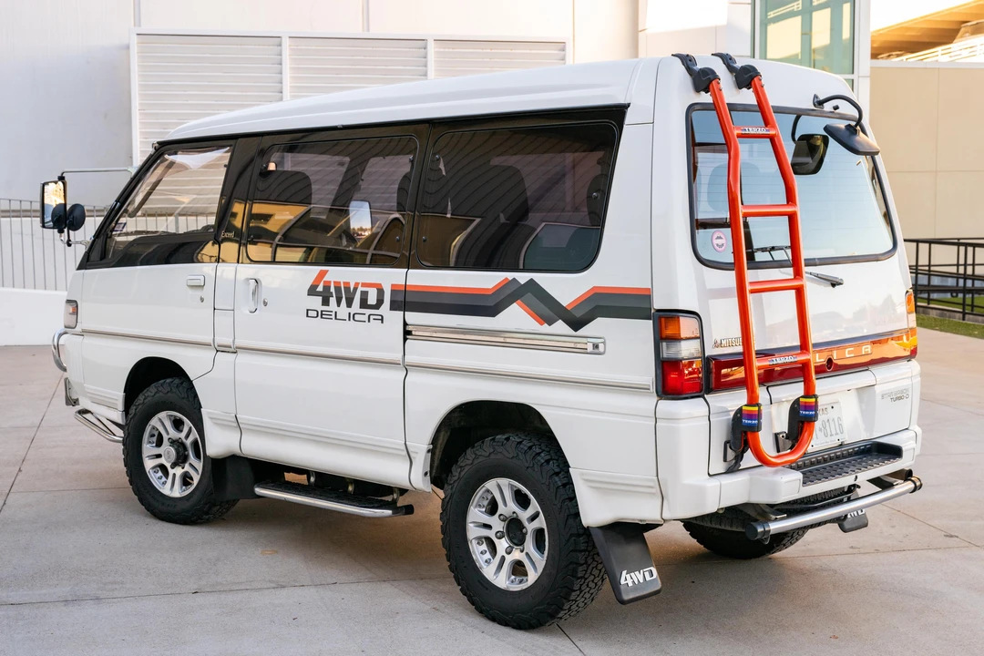 1993 Mitsubishi Delica 2nd Gen - Image 7 of 31