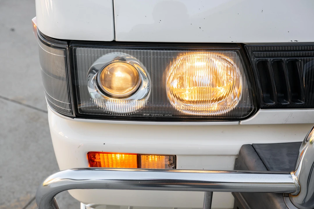 1993 Mitsubishi Delica 2nd Gen - Image 9 of 31