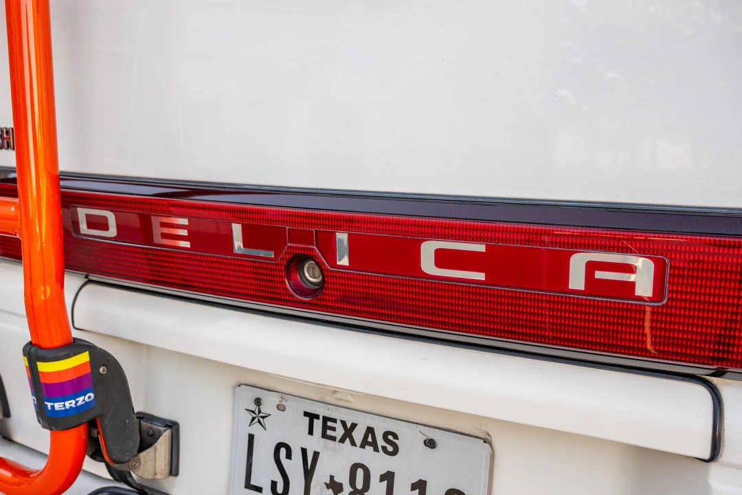 1993 Mitsubishi Delica 2nd Gen - Image 23 of 31