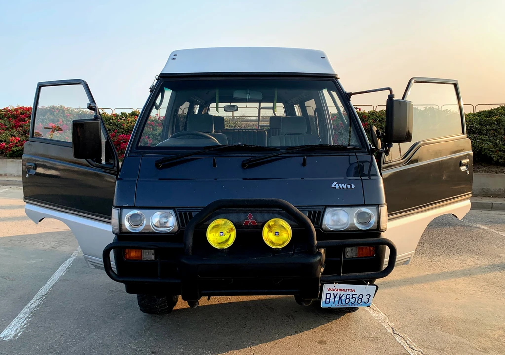 1993 Mitsubishi Delica 2nd Gen - Image 2 of 31
