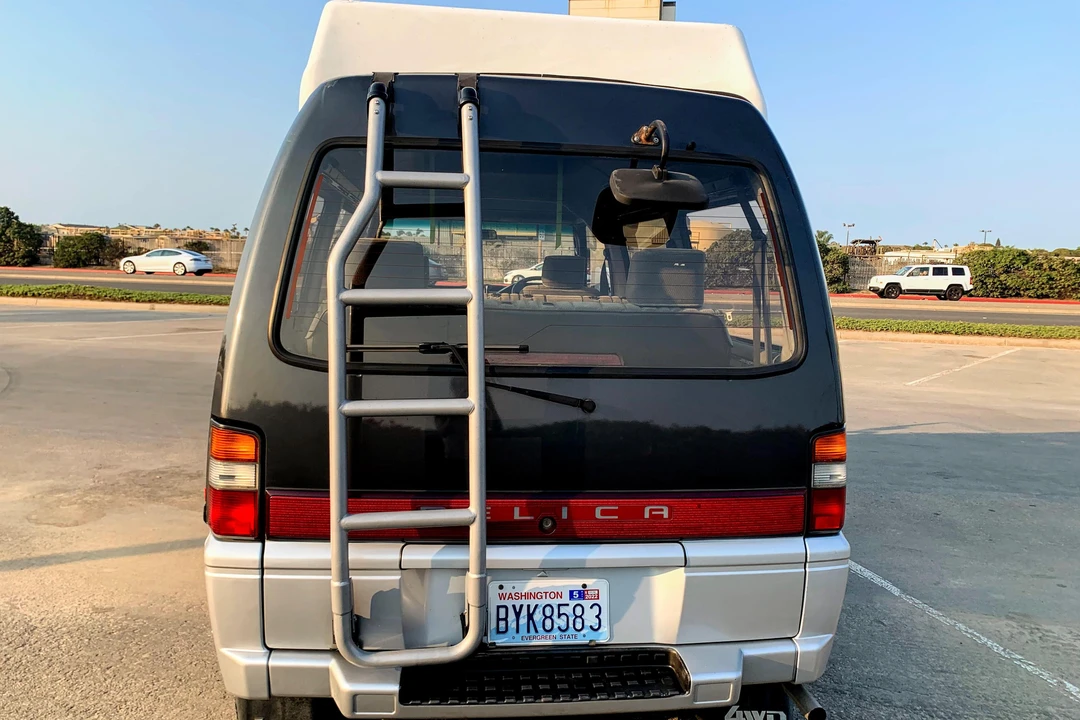 1993 Mitsubishi Delica 2nd Gen - Image 5 of 31