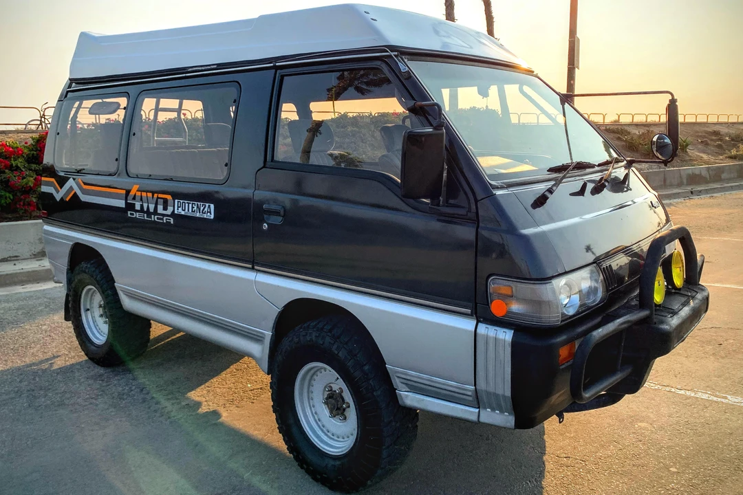 1993 Mitsubishi Delica 2nd Gen - Image 14 of 31