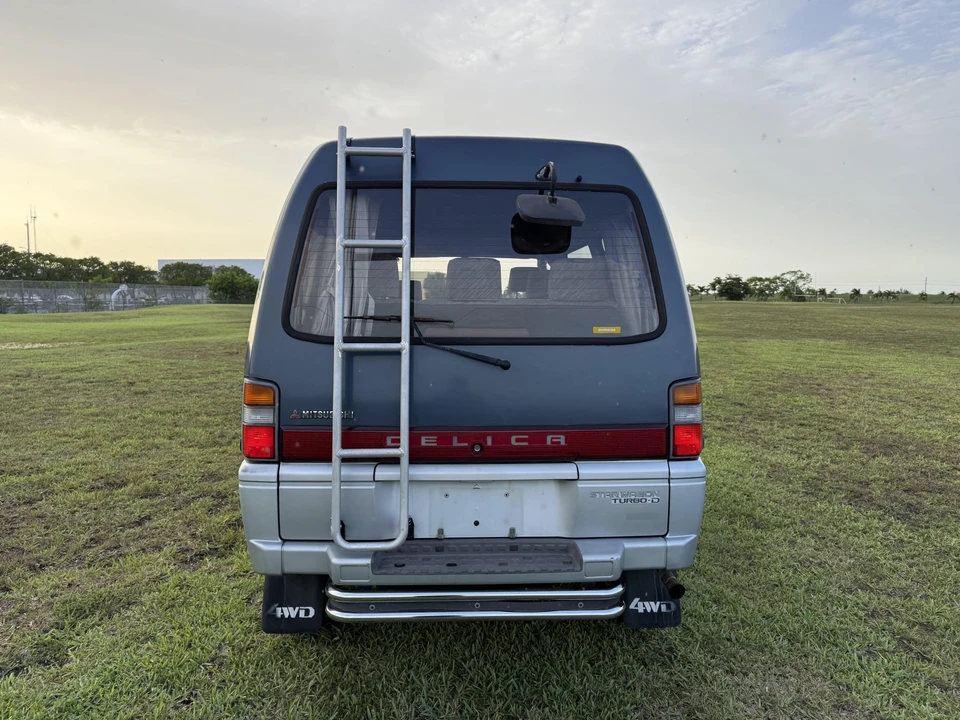 1993 Mitsubishi Delica 2nd Gen - Image 26 of 31