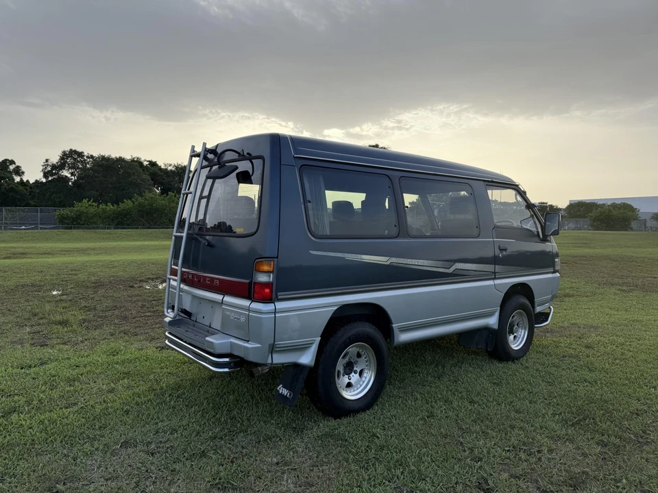 1993 Mitsubishi Delica 2nd Gen - Image 24 of 31