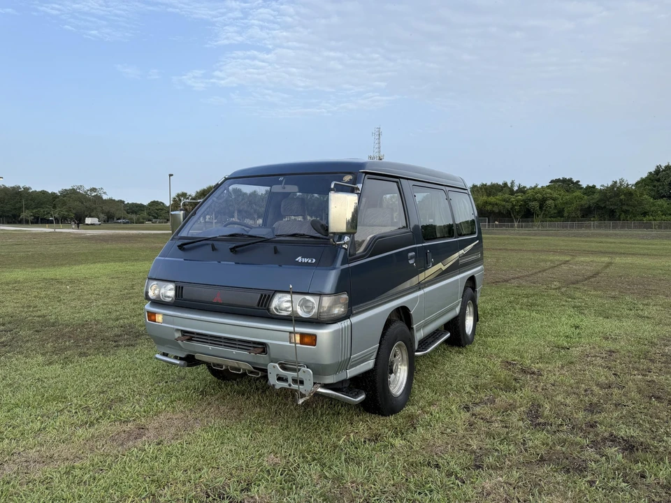 1993 Mitsubishi Delica 2nd Gen - Image 5 of 31