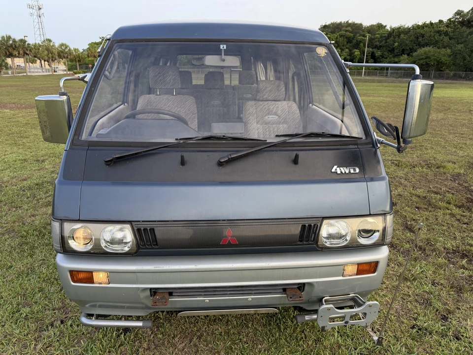 1993 Mitsubishi Delica 2nd Gen - Image 9 of 31