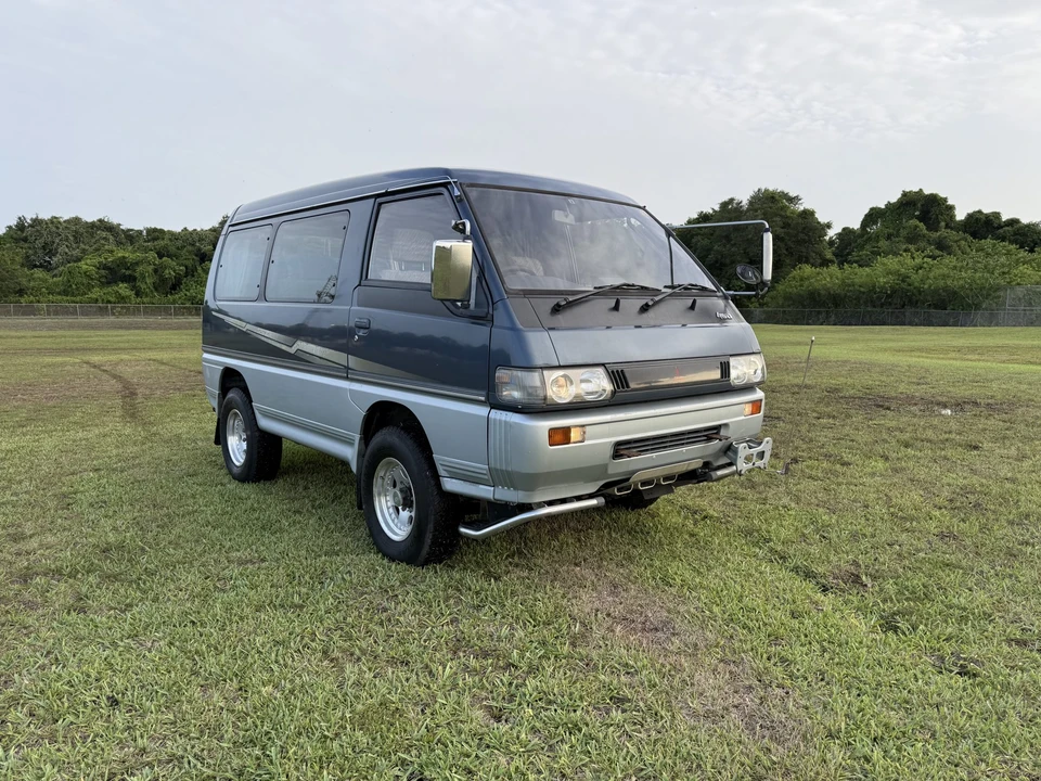 1993 Mitsubishi Delica 2nd Gen - Image 14 of 31