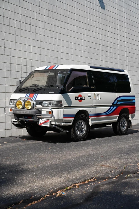 1993 Mitsubishi Delica 2nd Gen - Image 7 of 31