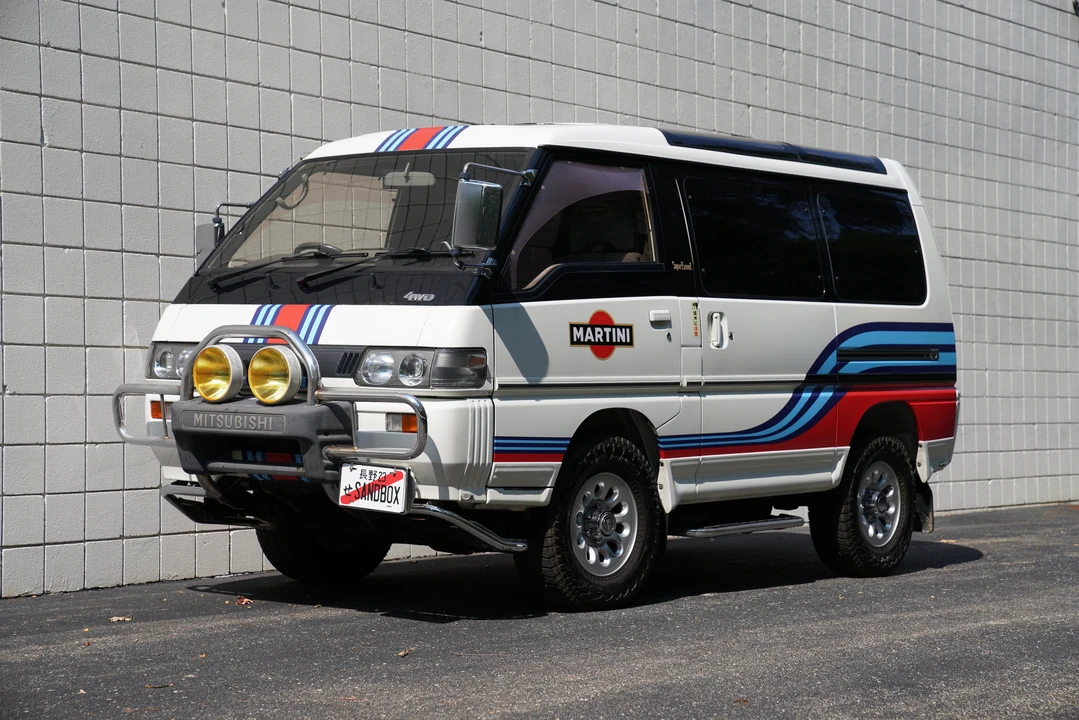 1993 Mitsubishi Delica 2nd Gen - Image 8 of 31