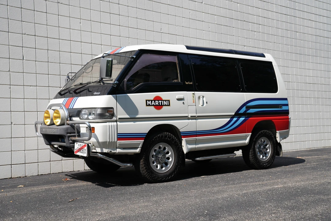 1993 Mitsubishi Delica 2nd Gen - Image 10 of 31