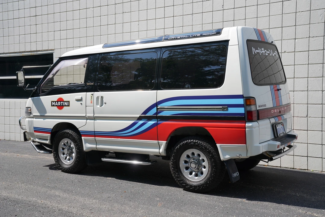 1993 Mitsubishi Delica 2nd Gen - Image 15 of 31