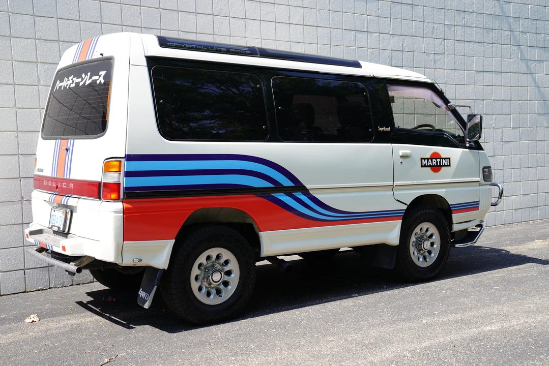 1993 Mitsubishi Delica 2nd Gen - Image 26 of 31