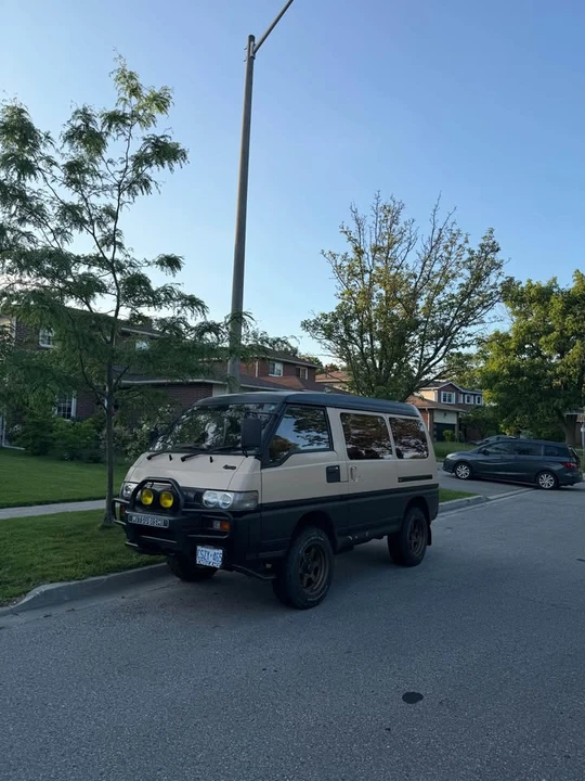 1993 Mitsubishi Delica 3rd Gen - Image 3 of 4