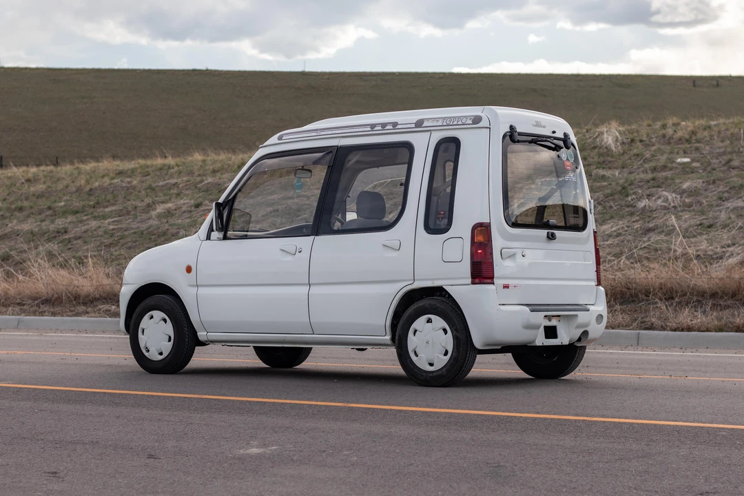 1993 Mitsubishi Toppo 1st Gen - Image 8 of 31