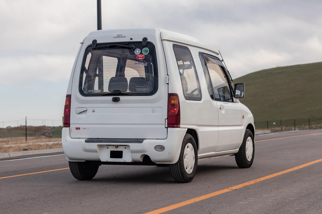 1993 Mitsubishi Toppo 1st Gen - Image 10 of 31